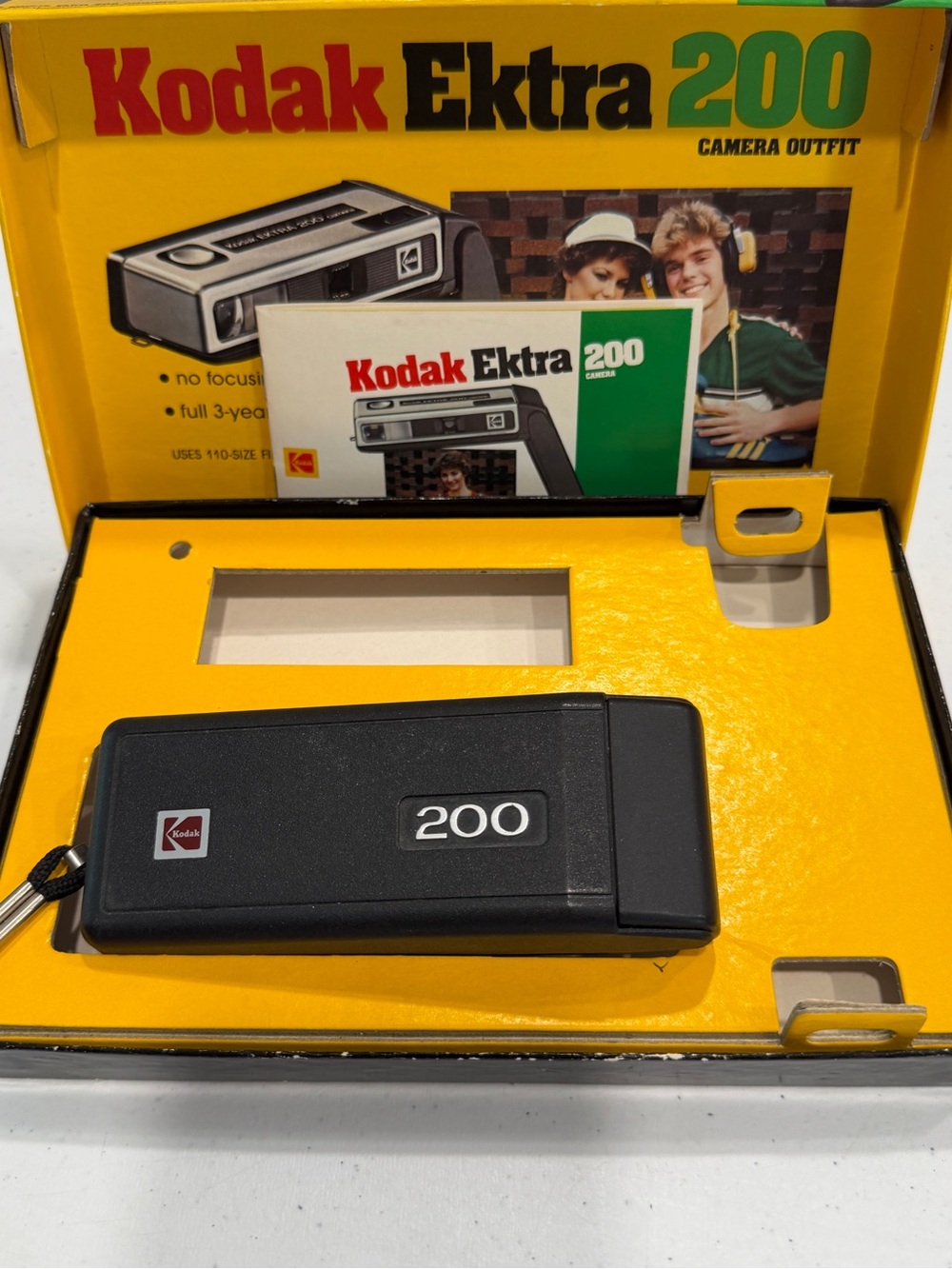 Vintage Kodak Ektra 200 110 Film Pocket Camera, manual and box